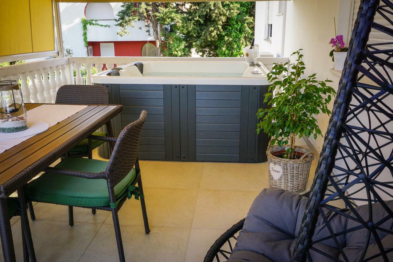 Apartment Paula With Private Jacuzzi And Parking- Near The Beach Zadar Luaran gambar