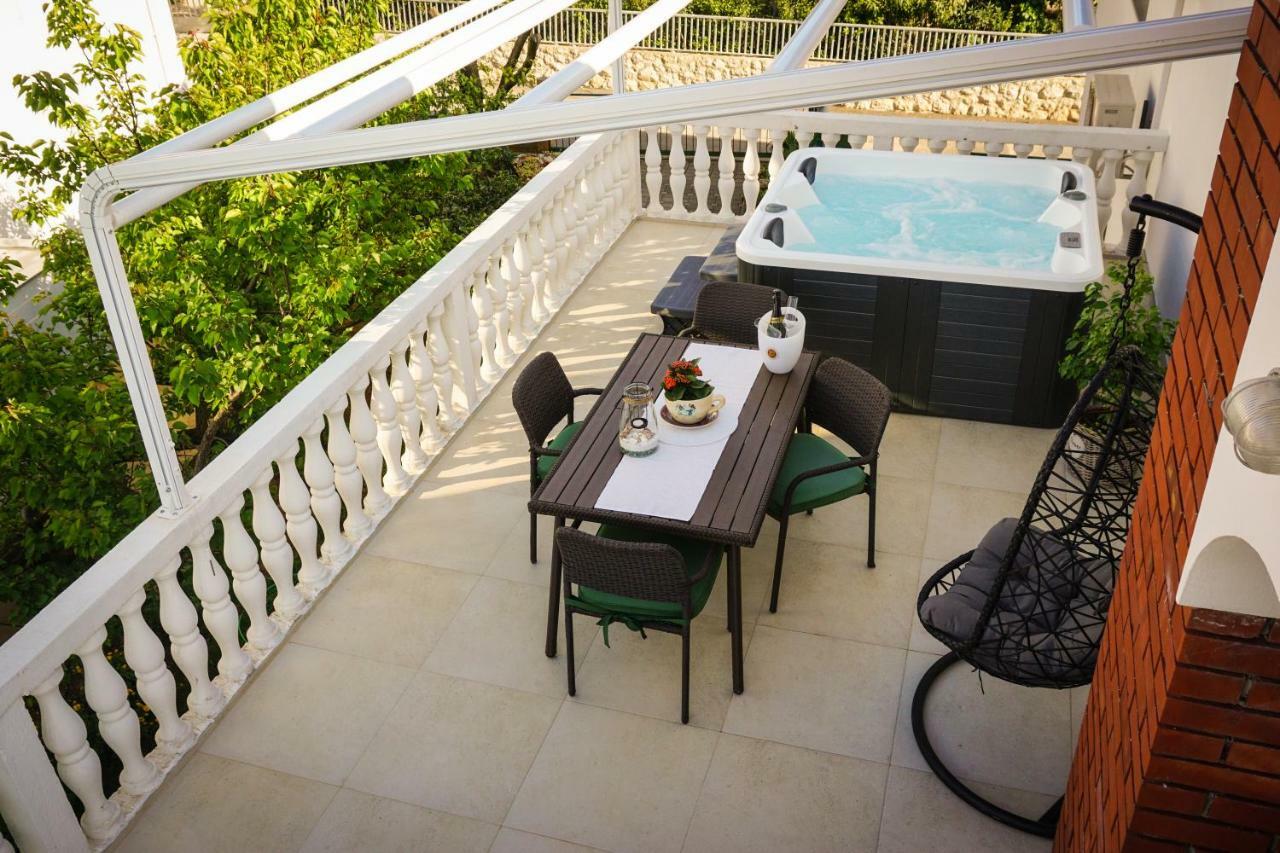 Apartment Paula With Private Jacuzzi And Parking- Near The Beach Zadar Luaran gambar