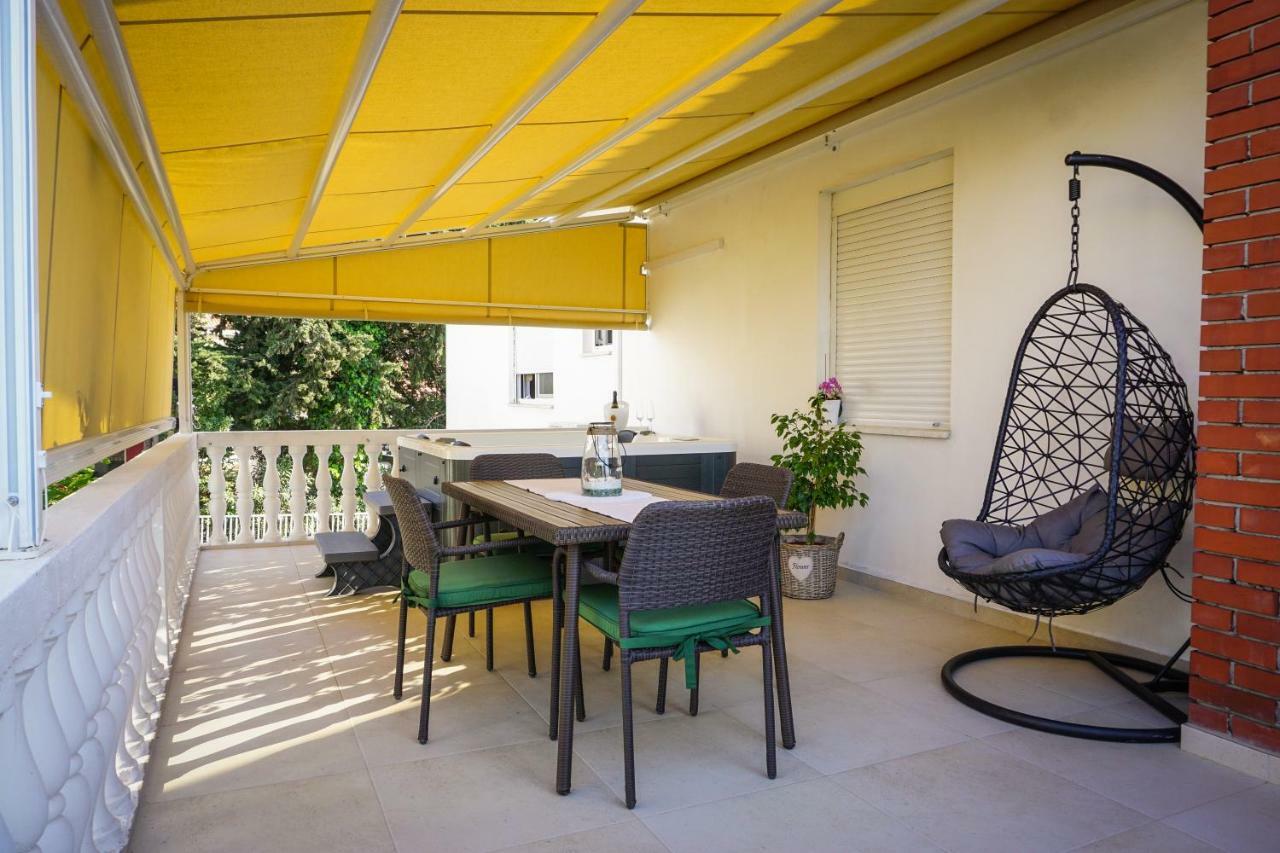 Apartment Paula With Private Jacuzzi And Parking- Near The Beach Zadar Luaran gambar