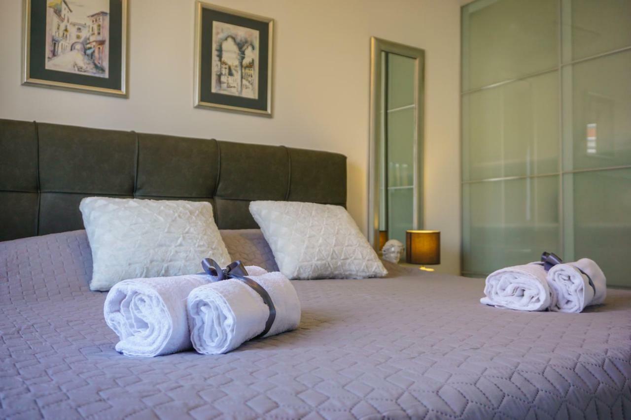 Apartment Paula With Private Jacuzzi And Parking- Near The Beach Zadar Luaran gambar
