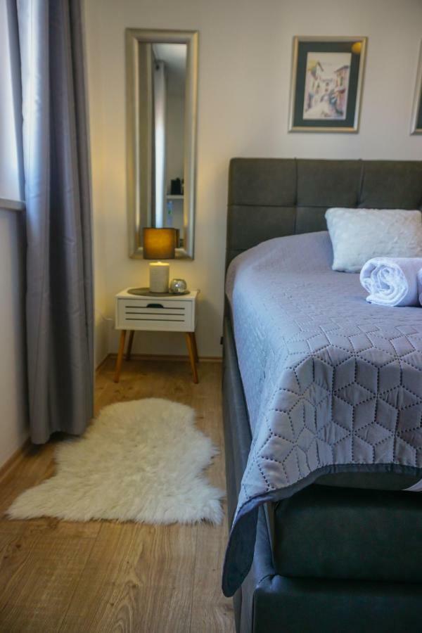 Apartment Paula With Private Jacuzzi And Parking- Near The Beach Zadar Luaran gambar